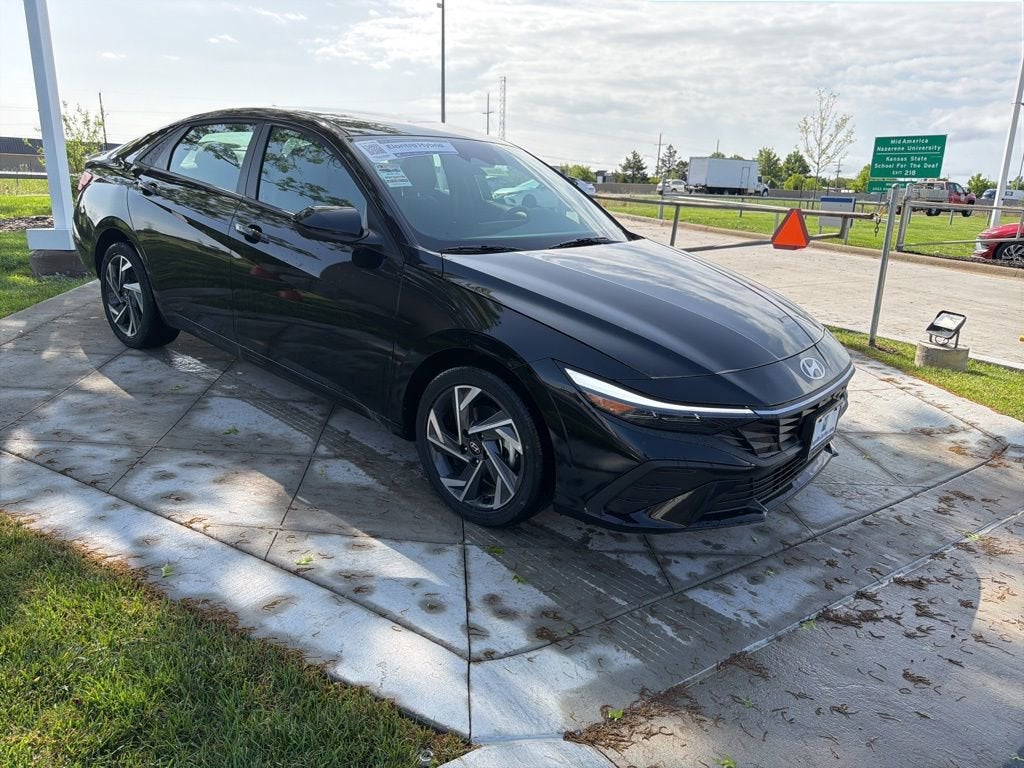2025 Hyundai Elantra Hybrid SEL Sport