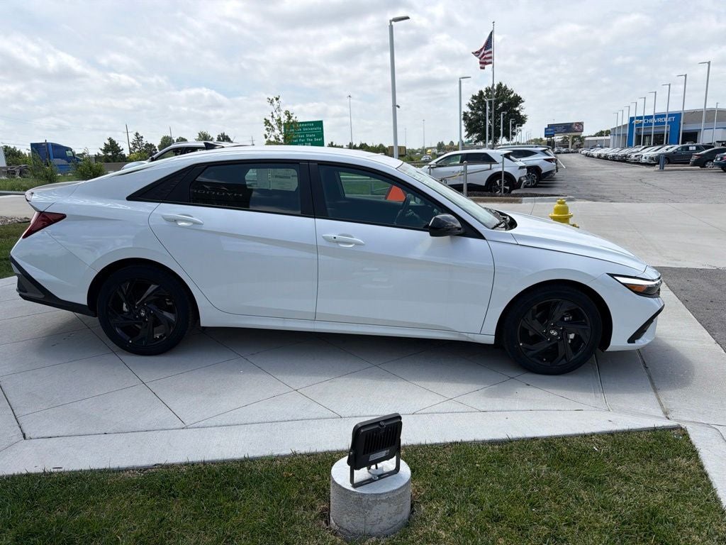 2026 Hyundai Elantra Hybrid SEL Sport