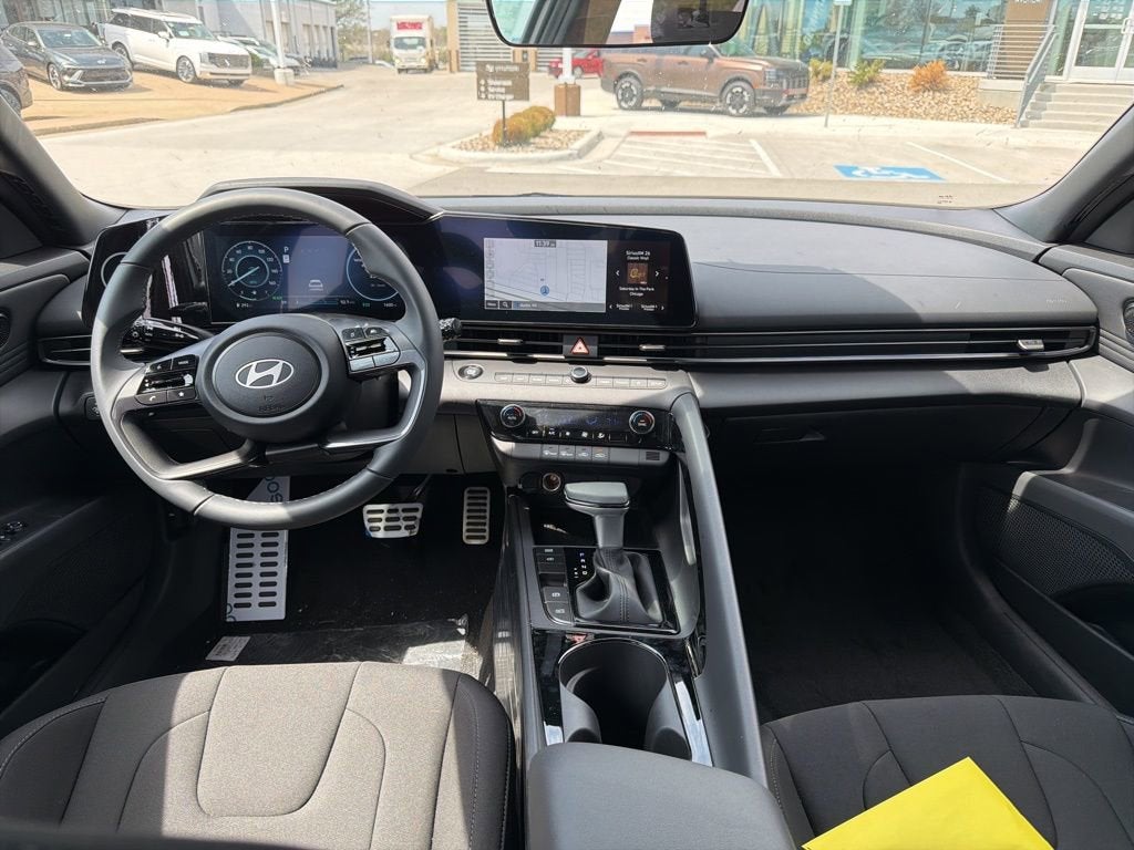 2025 Hyundai Elantra Hybrid SEL Sport