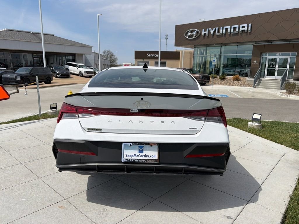 2025 Hyundai Elantra Hybrid SEL Sport