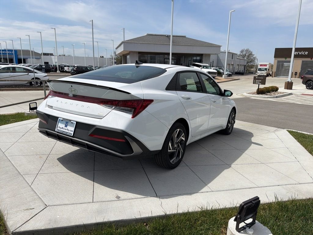 2025 Hyundai Elantra Hybrid SEL Sport