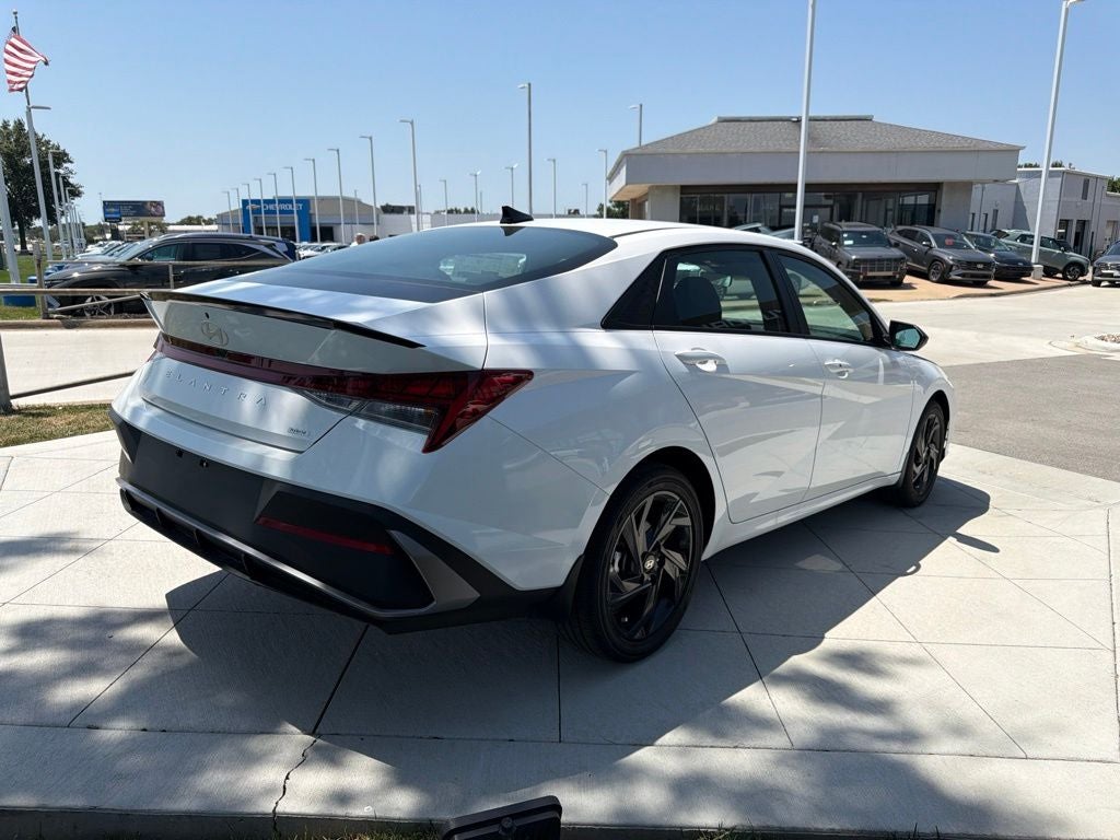 2026 Hyundai Elantra Hybrid SEL Sport