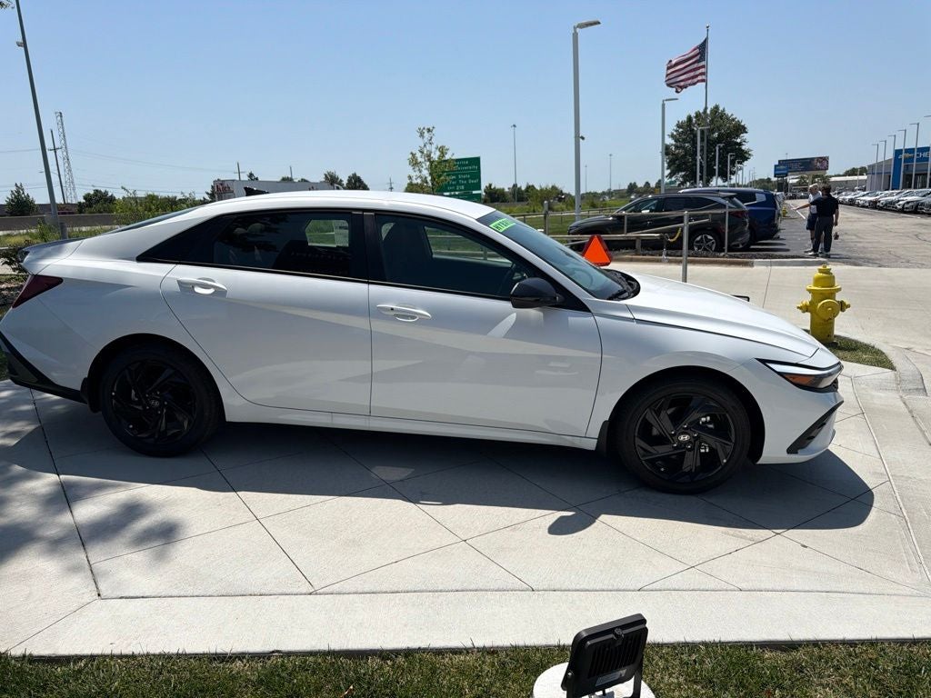 2026 Hyundai Elantra Hybrid SEL Sport