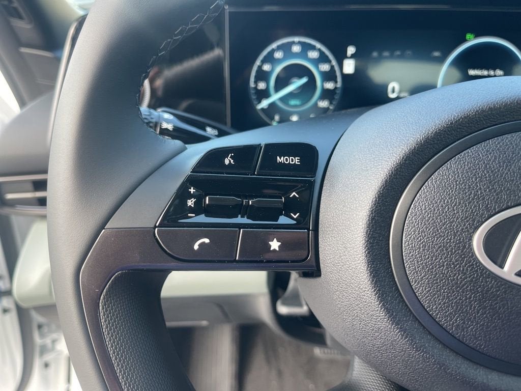 2025 Hyundai Elantra Hybrid Limited