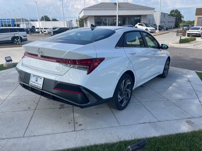 2025 Hyundai Elantra Hybrid Limited