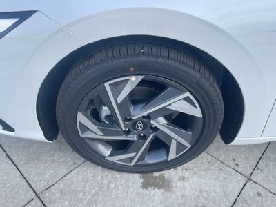2025 Hyundai Elantra Hybrid Limited