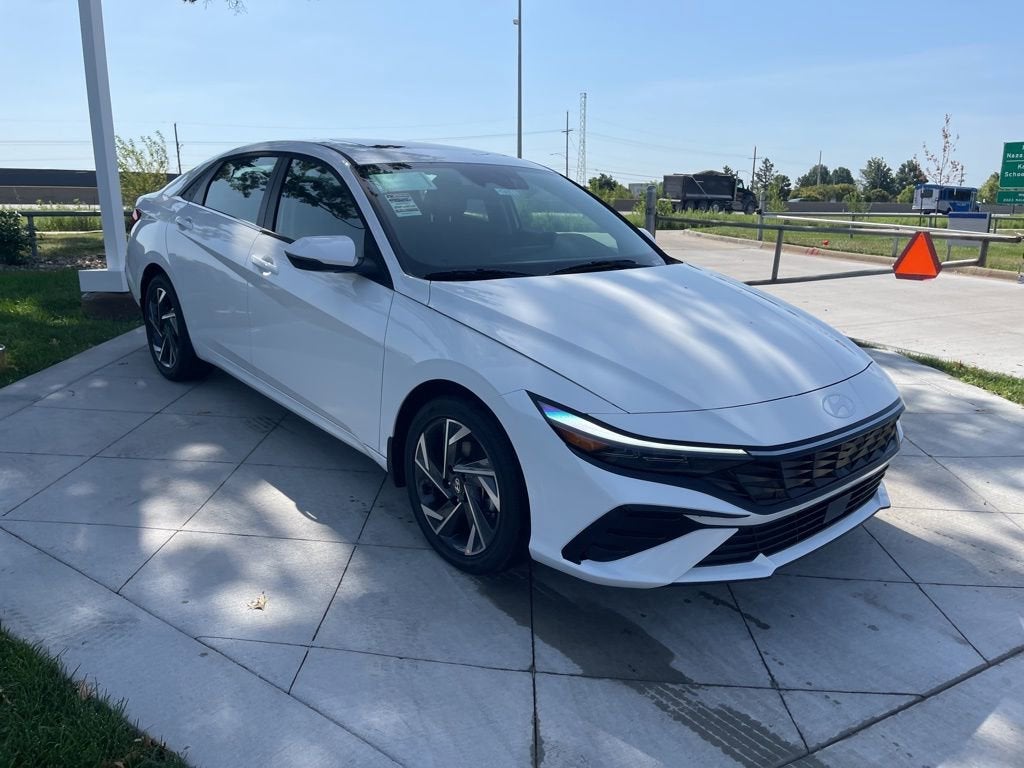 2025 Hyundai Elantra Hybrid Limited
