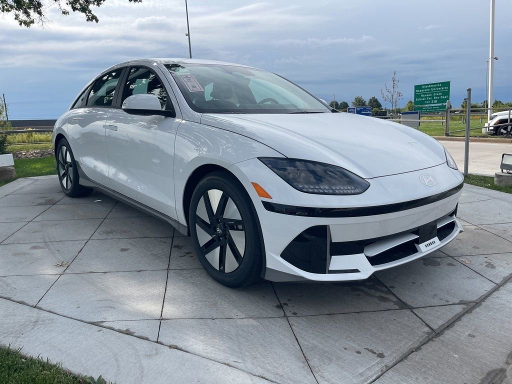 2025 Hyundai IONIQ 6 SE