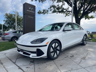 2025 Hyundai IONIQ 6 SE