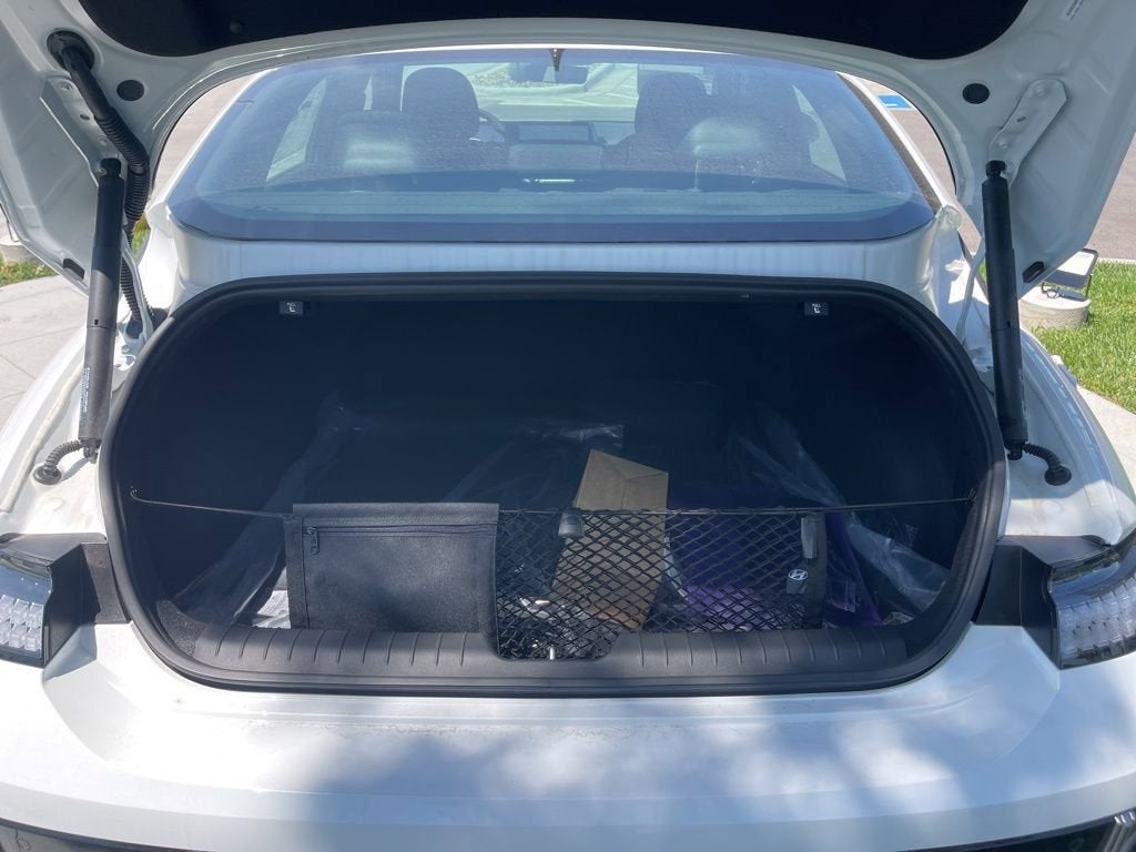 2025 Hyundai IONIQ 6 SE