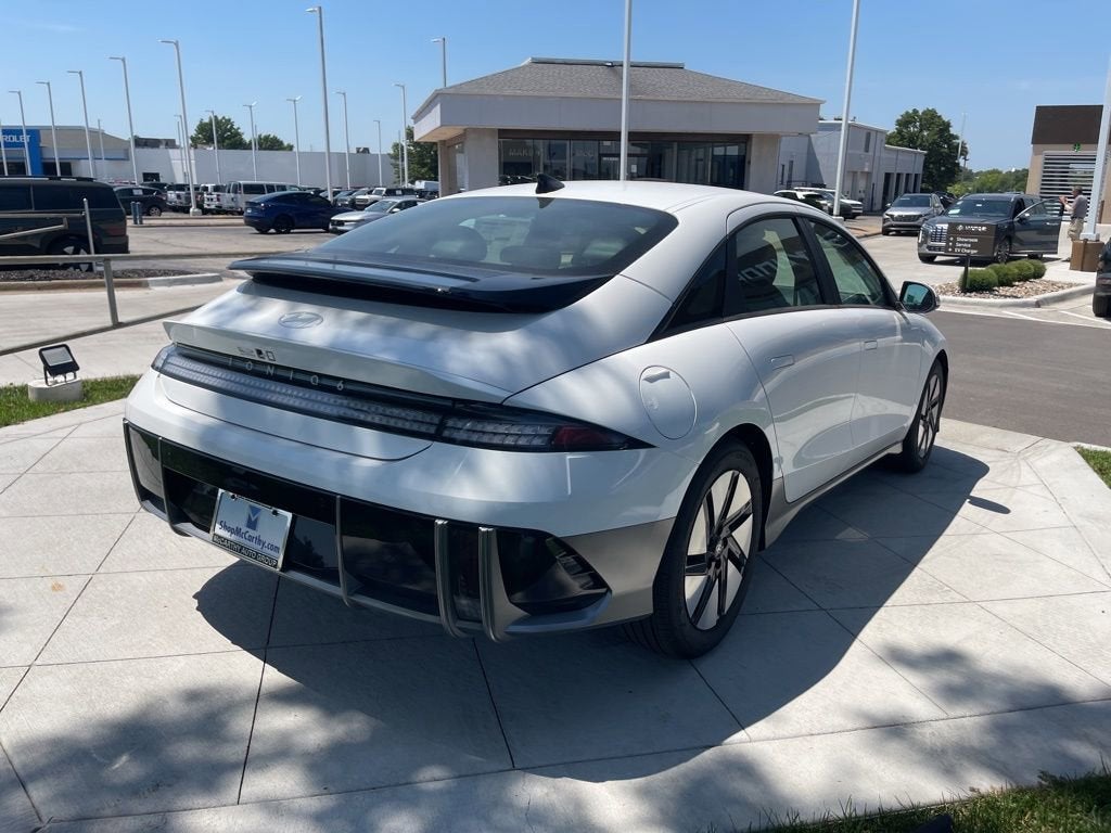 2025 Hyundai IONIQ 6 SE
