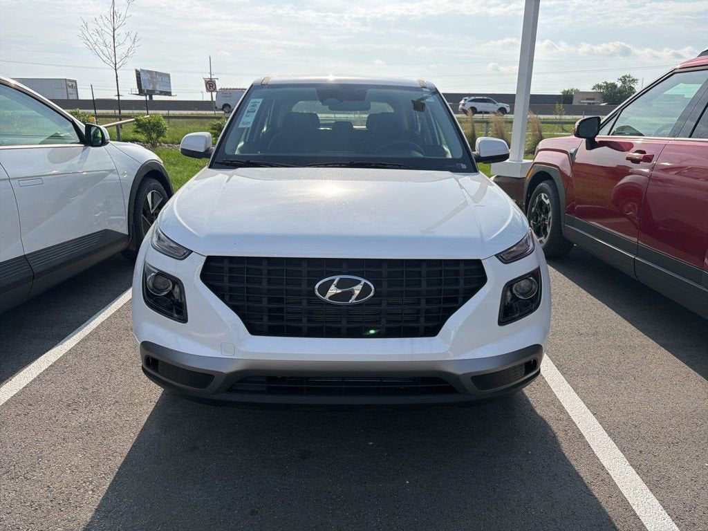 2026 Hyundai Venue SE