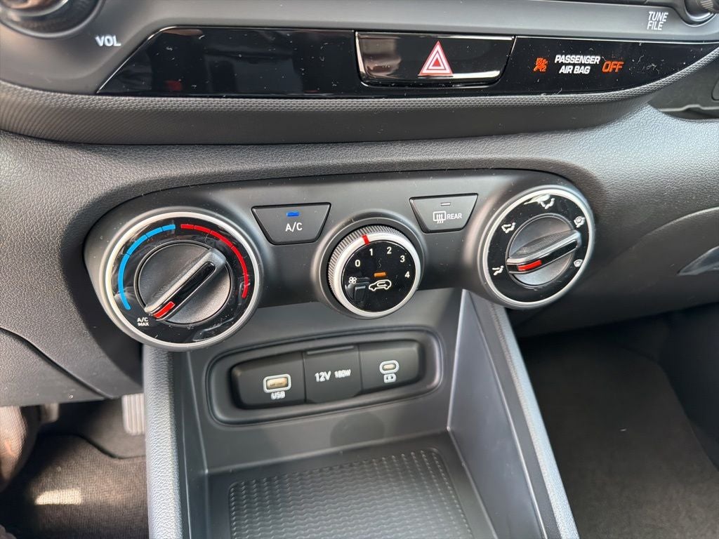 2026 Hyundai Venue SE