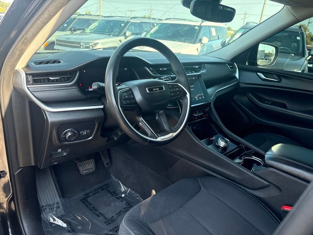 2023 Jeep Grand Cherokee L Laredo