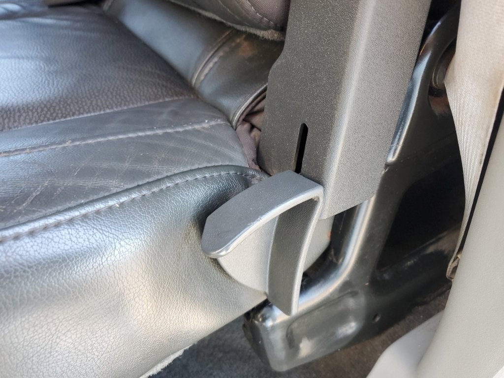 2004 Nissan Titan LE