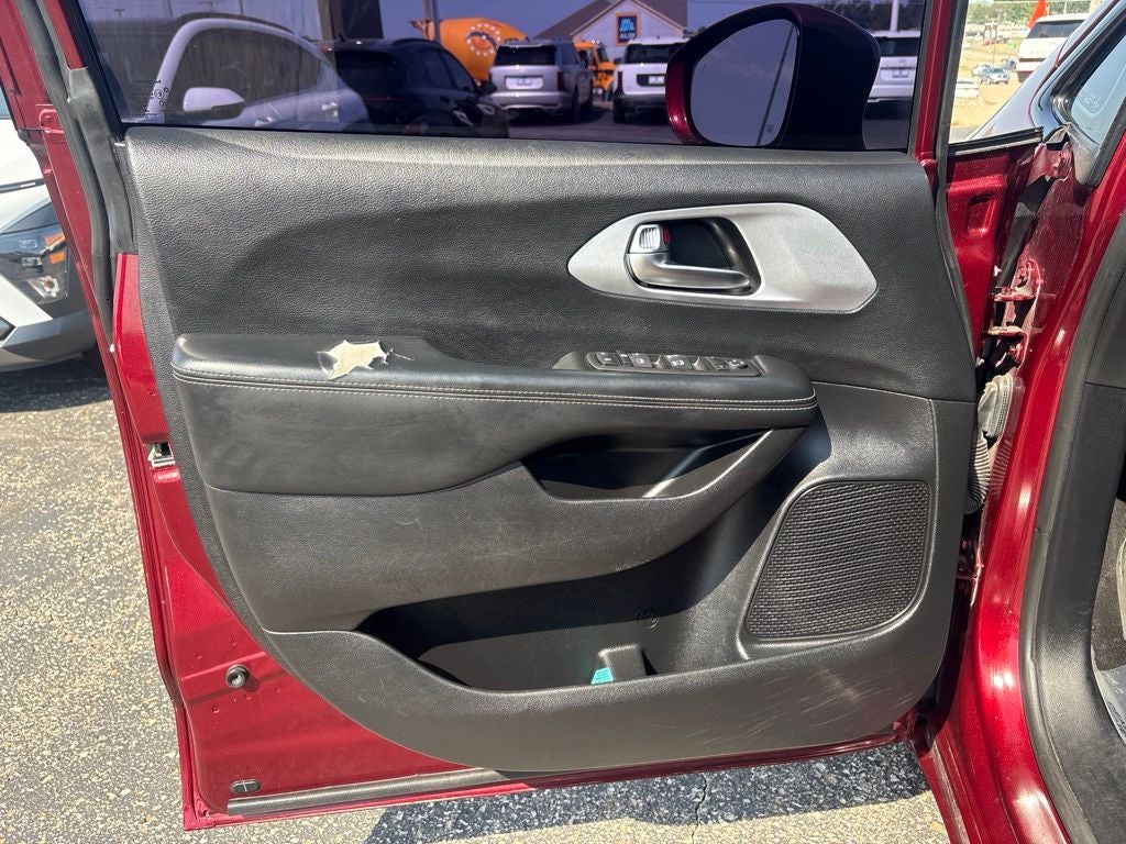 2021 Chrysler Pacifica Touring