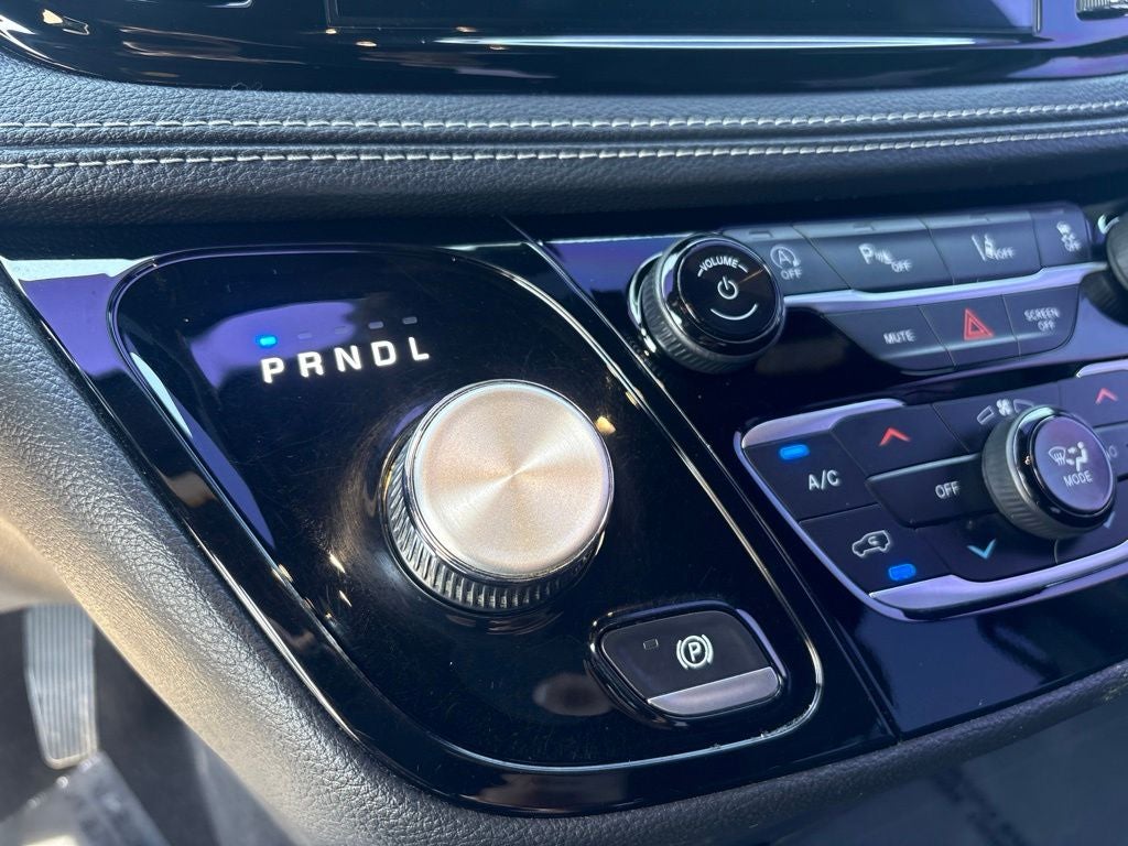 2021 Chrysler Pacifica Touring