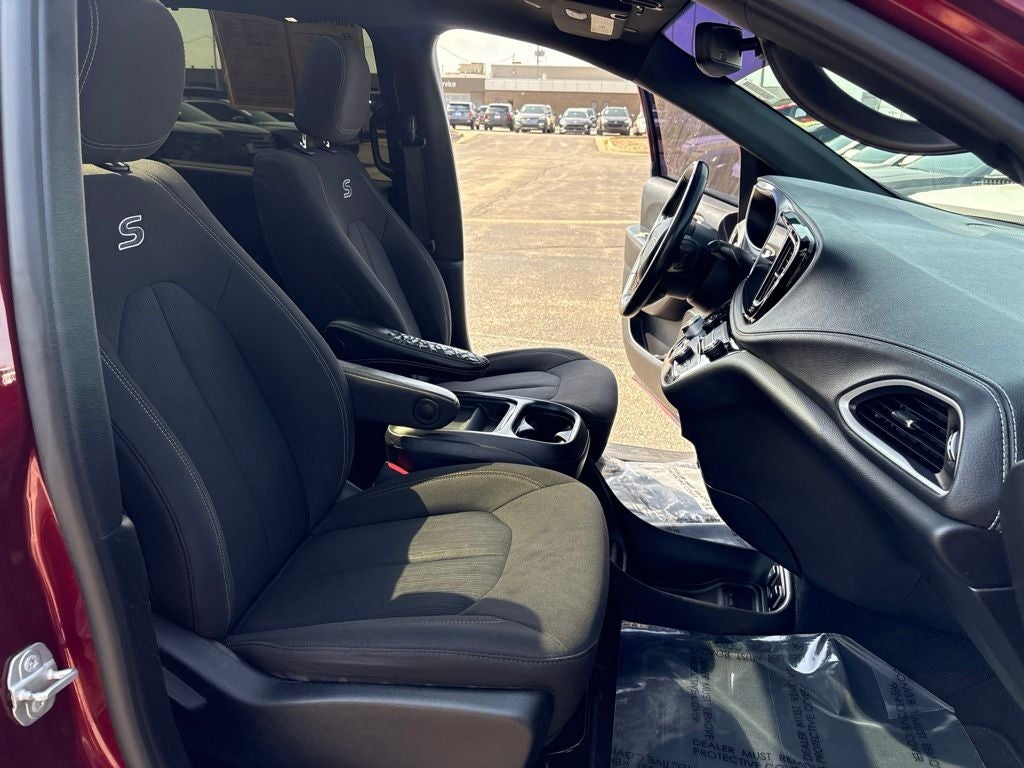 2021 Chrysler Pacifica Touring