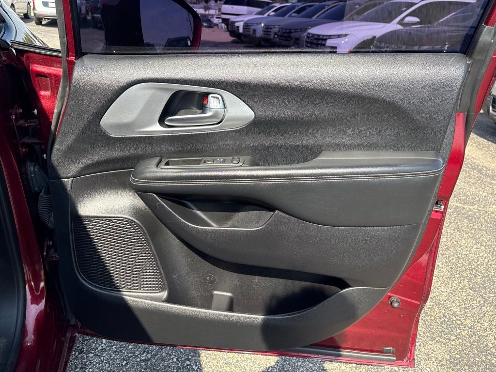 2021 Chrysler Pacifica Touring