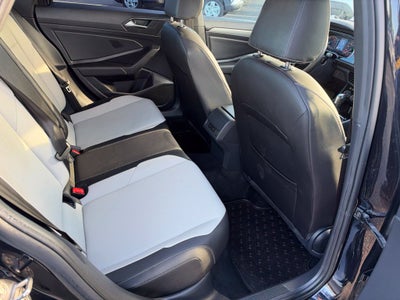 2021 Volkswagen Jetta R-Line