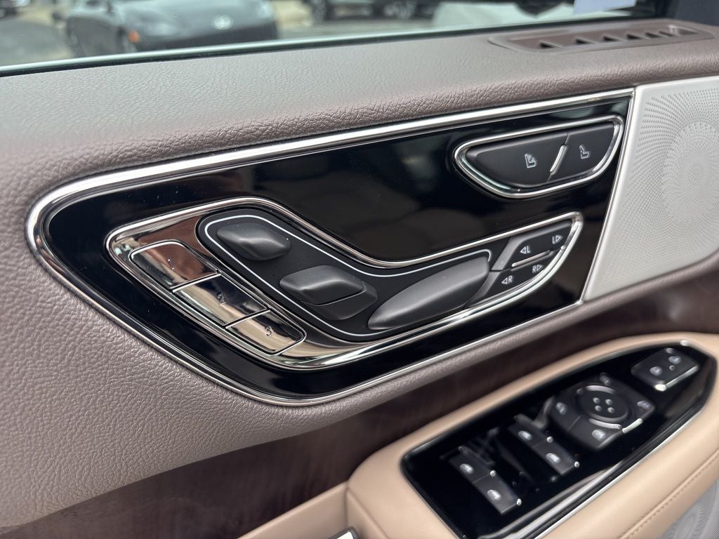 2023 Lincoln Navigator L Reserve