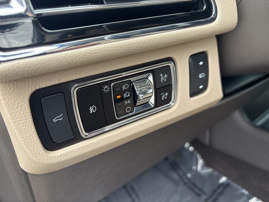 2023 Lincoln Navigator L Reserve