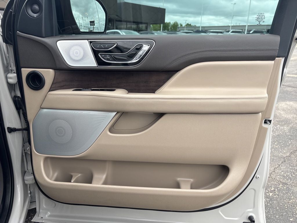 2023 Lincoln Navigator L Reserve