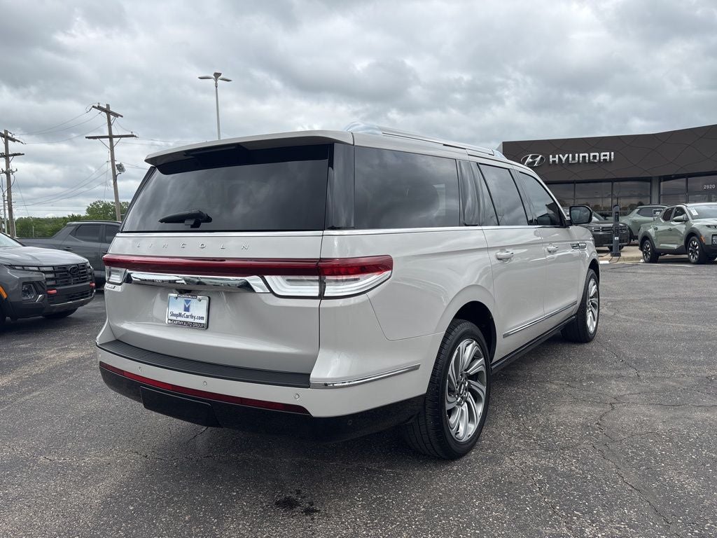 2023 Lincoln Navigator L Reserve
