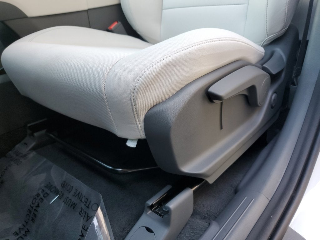 2027 Hyundai Santa Fe SE FWD