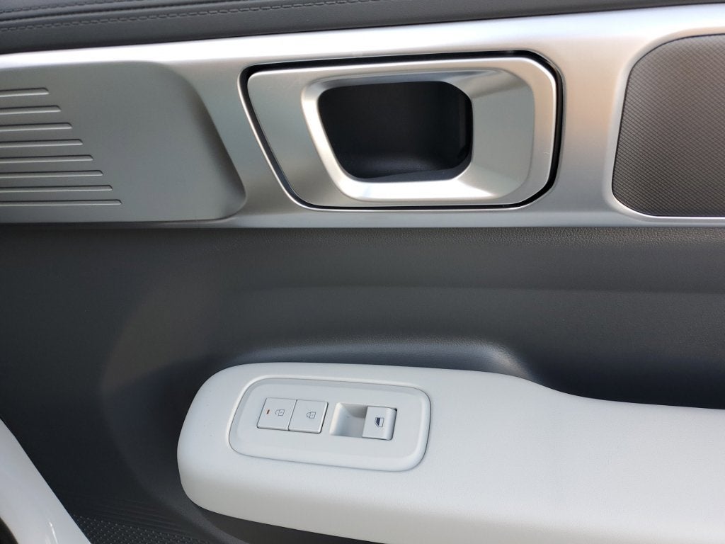 2027 Hyundai Santa Fe SE FWD