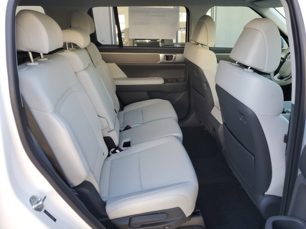 2027 Hyundai Santa Fe SE FWD