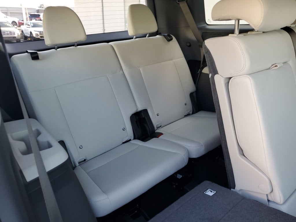 2027 Hyundai Santa Fe SE FWD