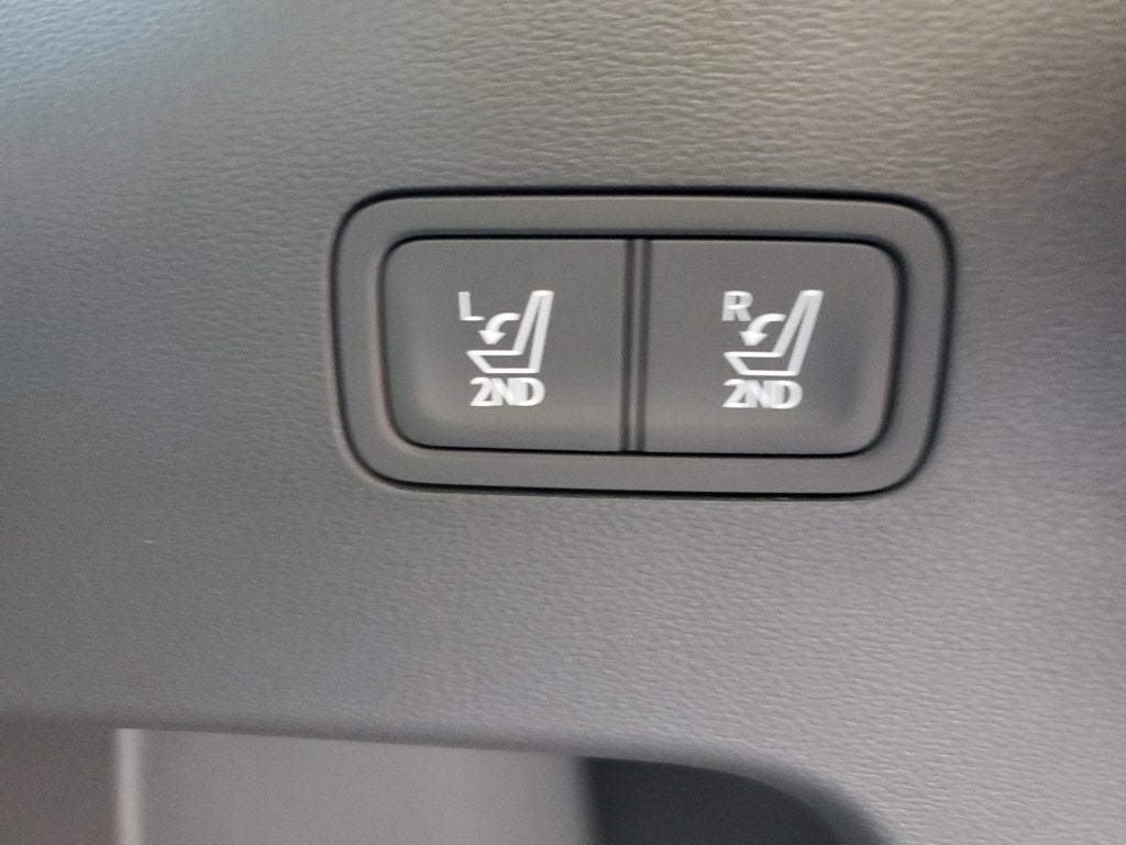 2027 Hyundai Santa Fe SE FWD