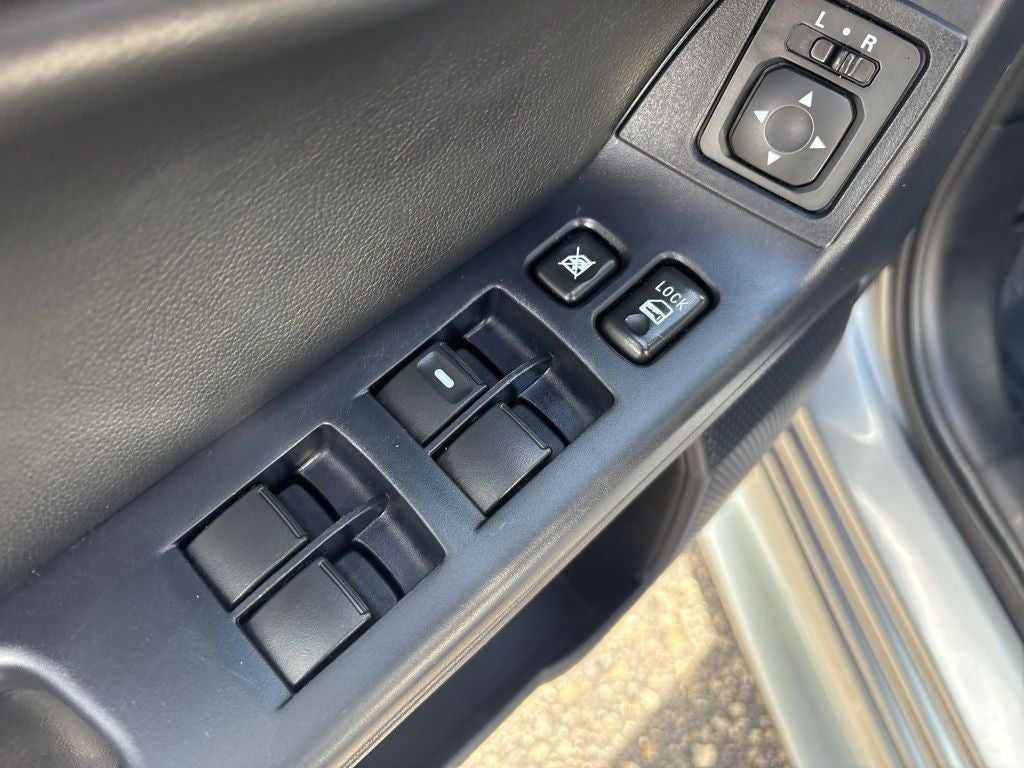2016 Mitsubishi Lancer ES