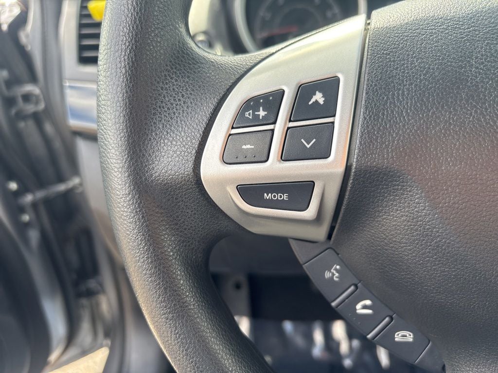 2016 Mitsubishi Lancer ES