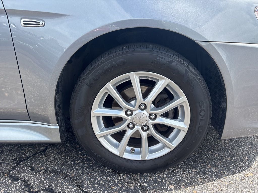 2016 Mitsubishi Lancer ES