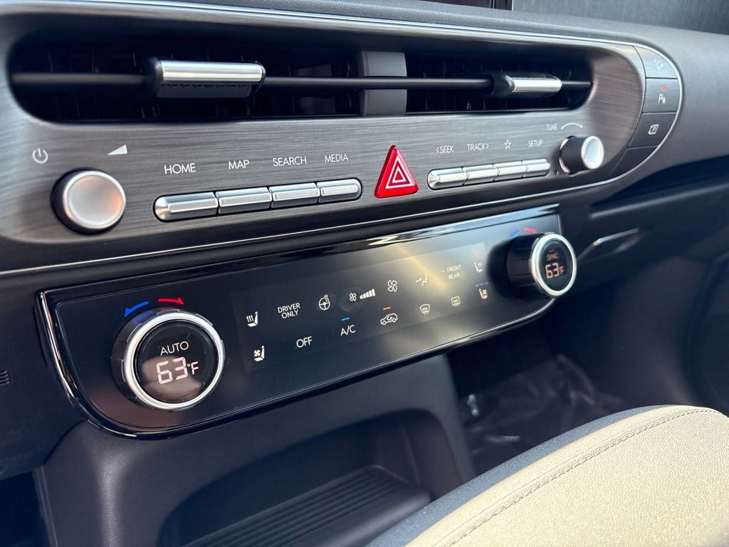 2026 Hyundai Palisade Hybrid SEL Premium 8P