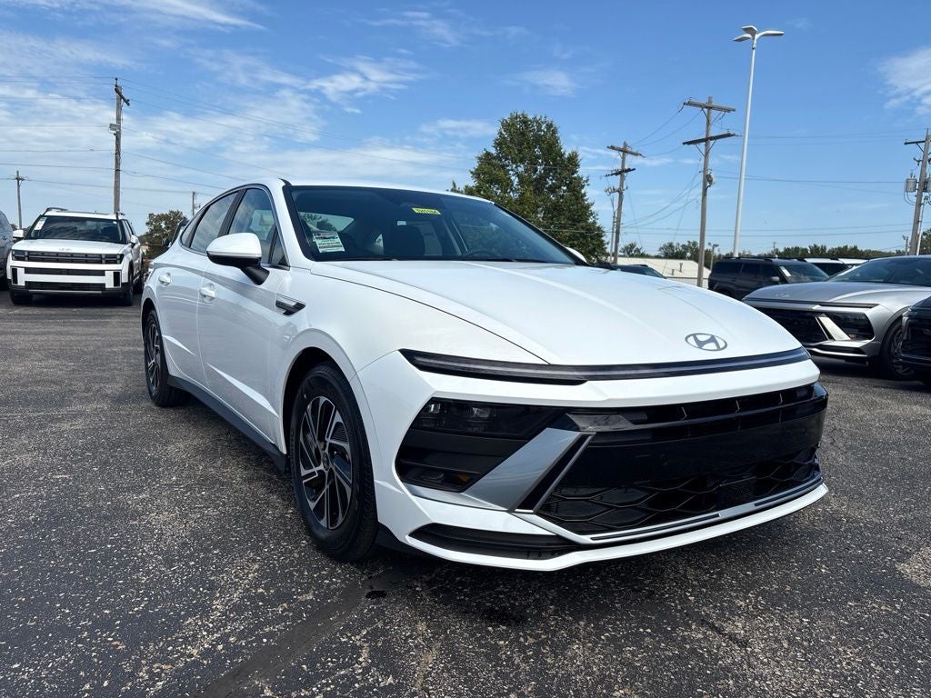 2026 Hyundai Sonata Hybrid Blue