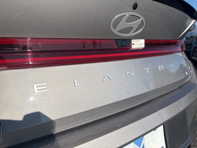 2025 Hyundai Elantra Hybrid SEL Sport