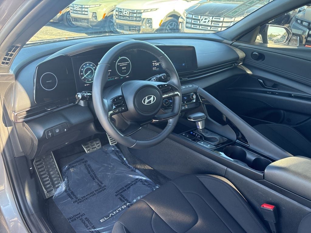 2025 Hyundai Elantra Hybrid SEL Sport