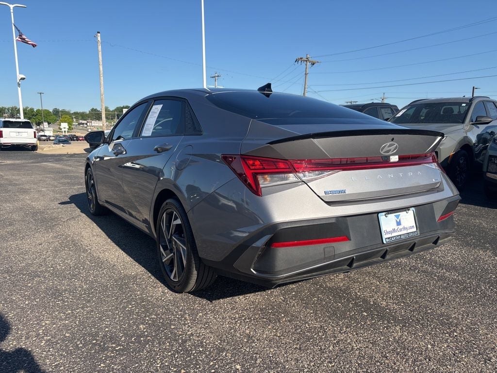 2025 Hyundai Elantra Hybrid SEL Sport