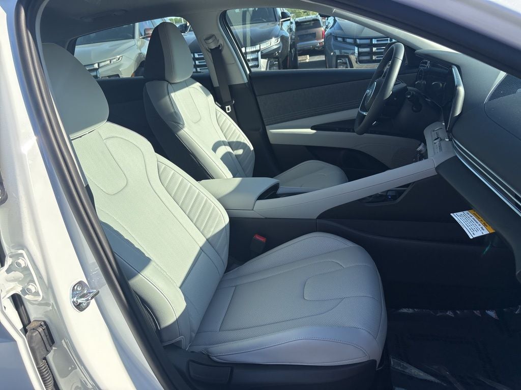 2026 Hyundai Elantra Hybrid Limited