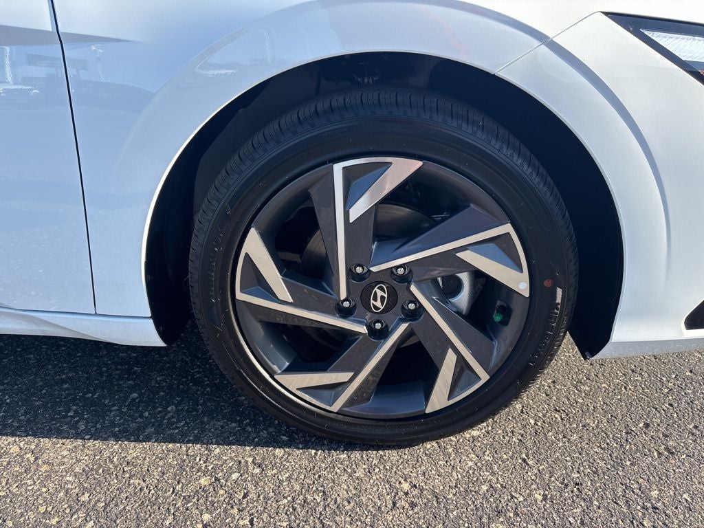 2026 Hyundai Elantra Hybrid Limited