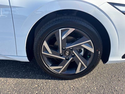 2026 Hyundai Elantra Hybrid Limited