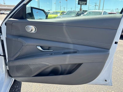 2025 Hyundai Elantra SEL Convenience