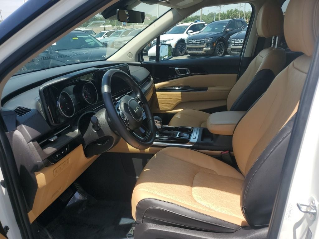 2024 Kia Carnival EX
