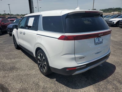 2024 Kia Carnival EX