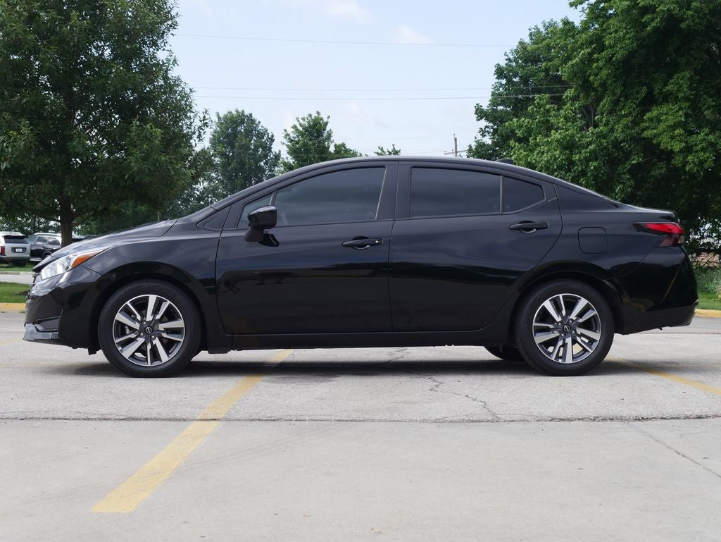 2023 Nissan Versa 1.6 SV