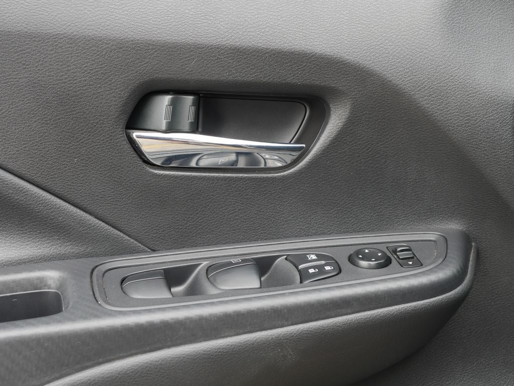 2023 Nissan Versa 1.6 SV