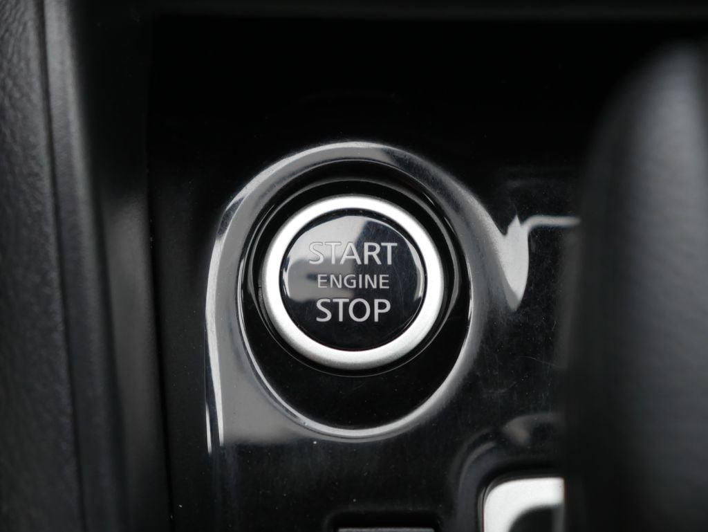 2023 Nissan Versa 1.6 SV
